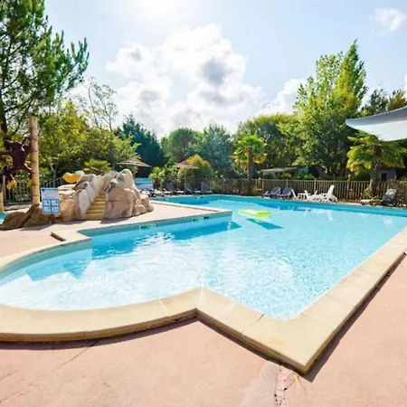 Mobilhome 4 Etoiles - Piscine - Eehdaf Holiday home Grayan-et-l'Hopital